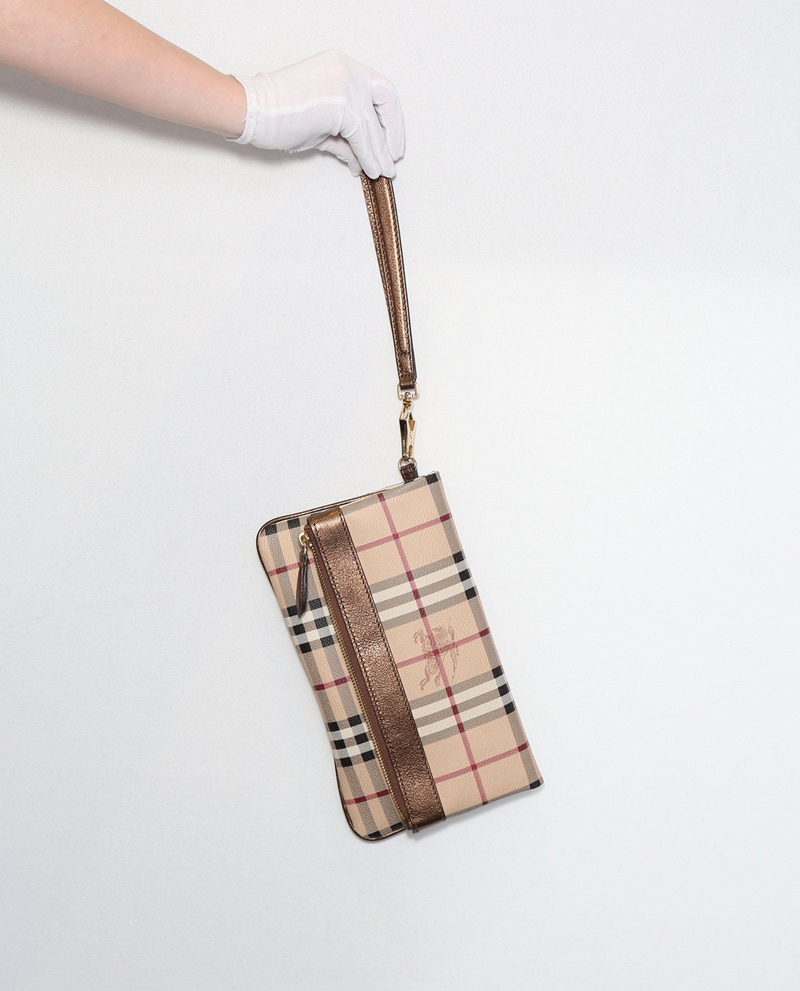 Burberry fold outlet over clutch